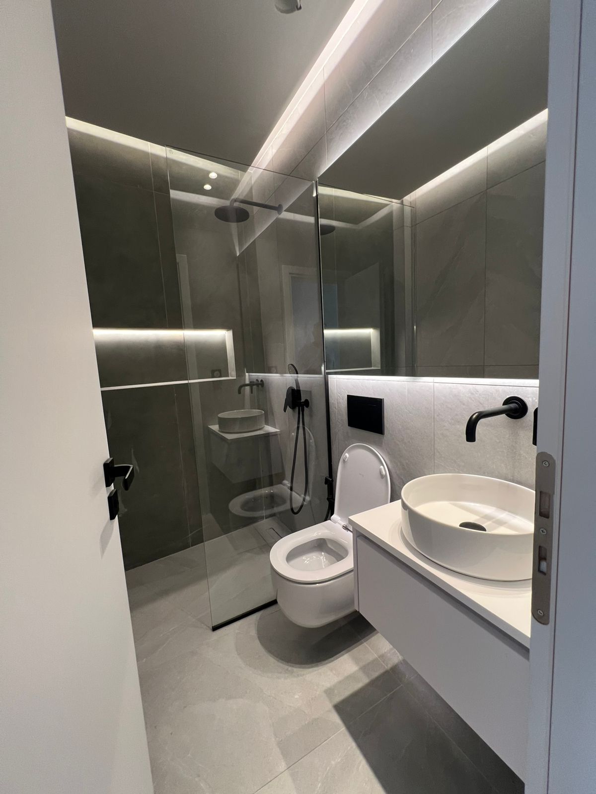 Apartment 1 - Image 6